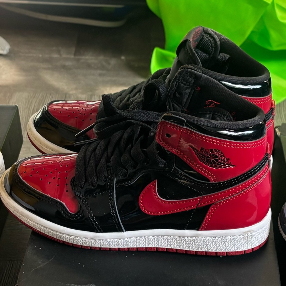 Jordan retro 1 Patent Bred